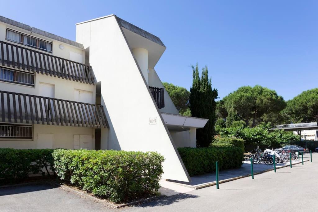 Chez Alexandra - Elegant Studio Avec Parking A Proximite Des Plages Ла-Гранд-Мот Экстерьер фото